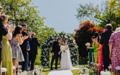 Garden Weddings in Yorkshire: Tips for a Beautiful Backyard Ceremony