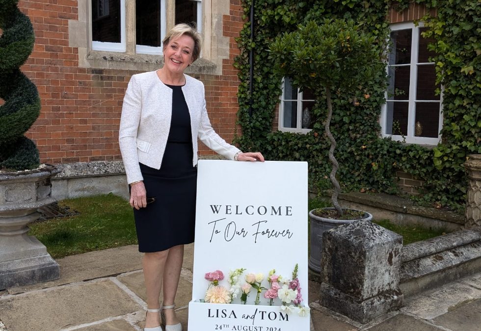 Celebrant vs Registrar: What’s the Difference and Which Is Right for You?